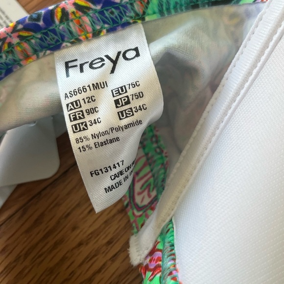 Women’s Wireless Triangle Bikini Top 34C - Picture 5 of 5